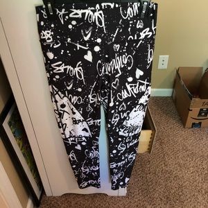 Fabletics NWOT Demi Lovato Confident leggings